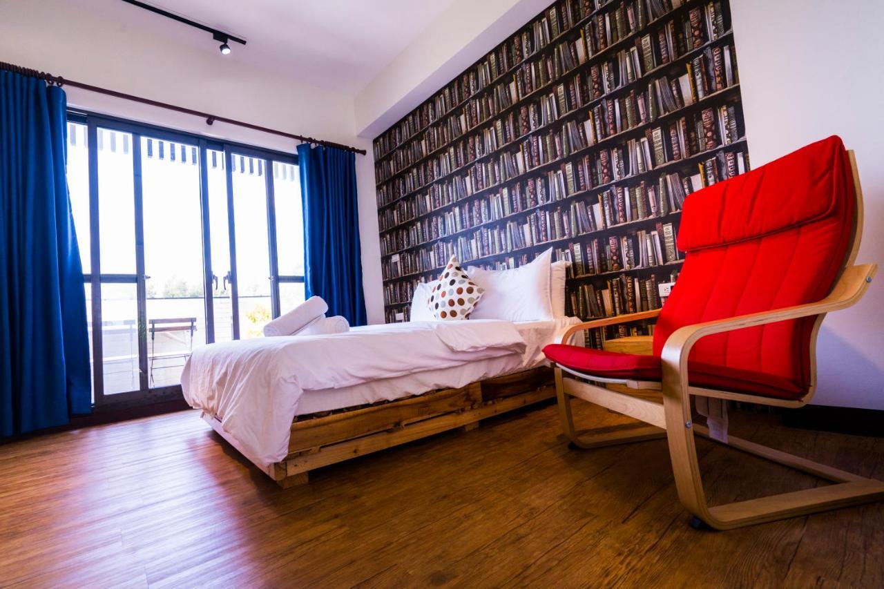 黑琵軼棧湖濱旅宿 K&B Happy Hostel Tainan Exterior foto