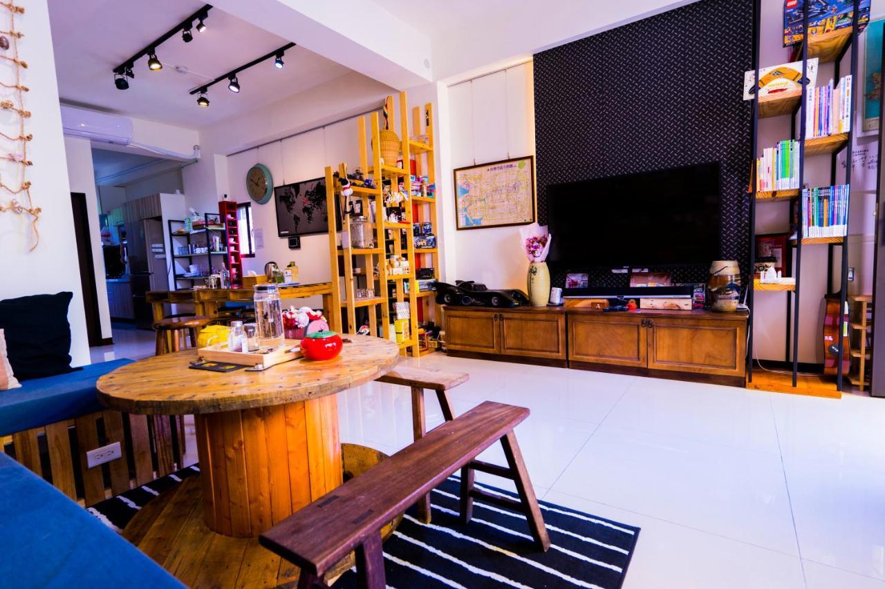 黑琵軼棧湖濱旅宿 K&B Happy Hostel Tainan Exterior foto