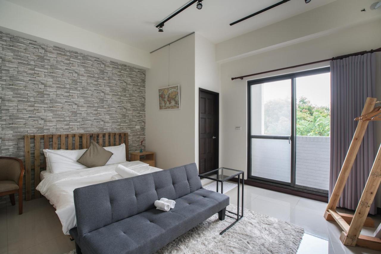 黑琵軼棧湖濱旅宿 K&B Happy Hostel Tainan Exterior foto