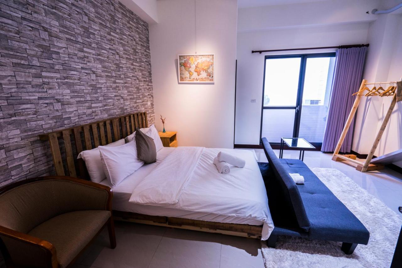 黑琵軼棧湖濱旅宿 K&B Happy Hostel Tainan Exterior foto