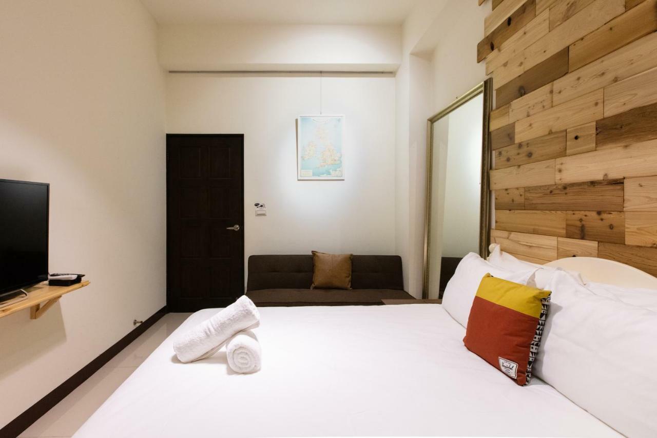 黑琵軼棧湖濱旅宿 K&B Happy Hostel Tainan Exterior foto